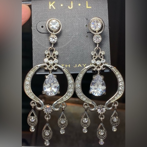 KJL Kenneth Jay Lane Rhinestone Chandelier Earrings - Picture 2 of 3